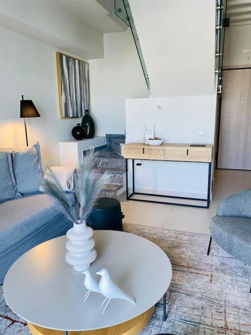 אתונה Luxury Maisonette With Shared Pool מראה חיצוני תמונה