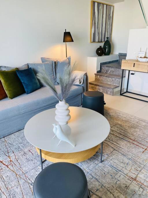 אתונה Luxury Maisonette With Shared Pool מראה חיצוני תמונה